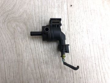 Клапан абсорберу KIA FORTE YD 12- Клапан абсорберу KIA FORTE YD 12-