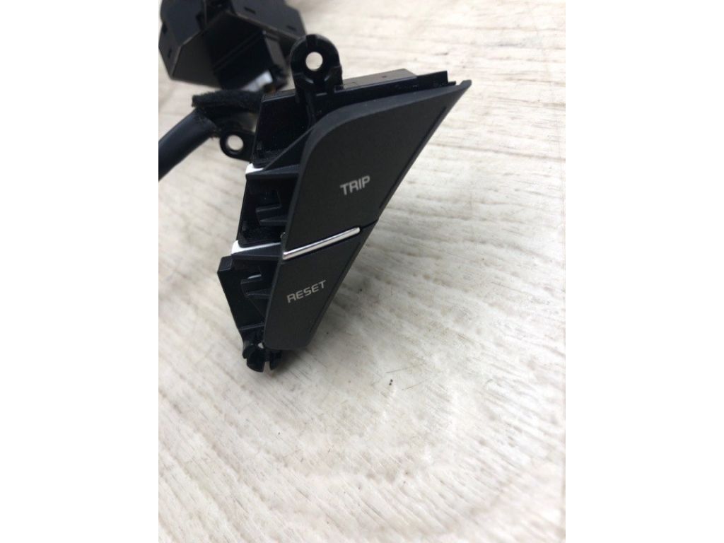 96710-A7200K3S | Кнопки руля KIA FORTE YD 12- - Фото 2