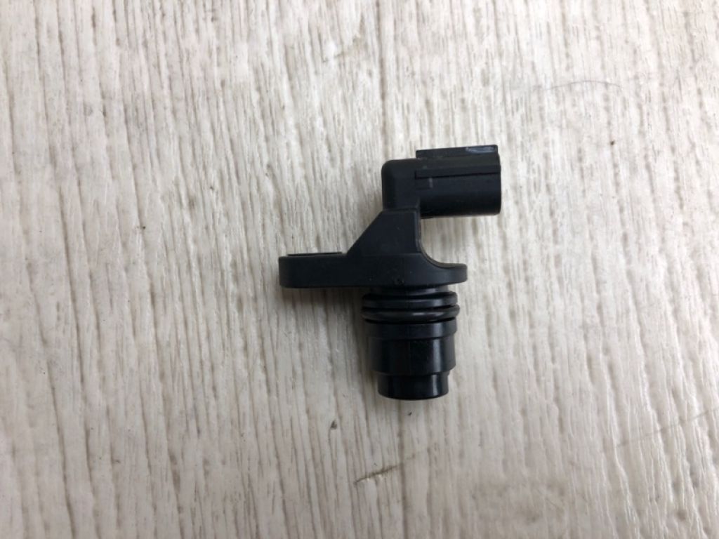 37510-R40-A01 | Датчик положения распредвала HONDA ACCORD CU8 / TSX 08-14