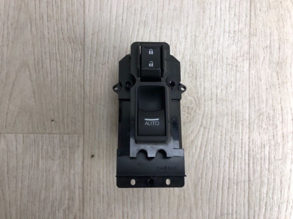 35760-TL2-A02 | Кнопка склопідіймача передн. прав. ACURA TSX 08-14