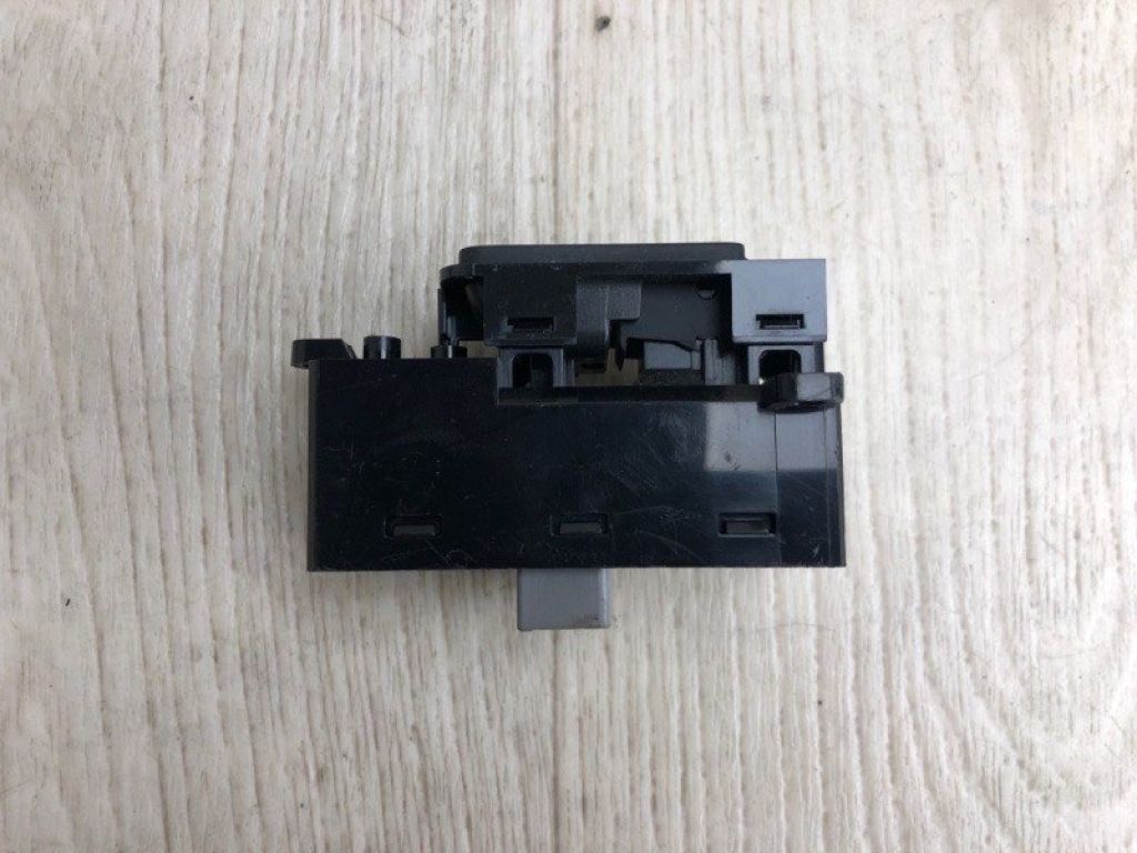 35770-TL2-A01 | Кнопка стеклоподъемника задн. лев. HONDA ACCORD CU8 / TSX 08-14 - Фото 2