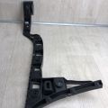 561 807 394 D | Кронштейн заднего бампера прав. VOLKSWAGEN PASSAT B7 11-15 - Превью 6
