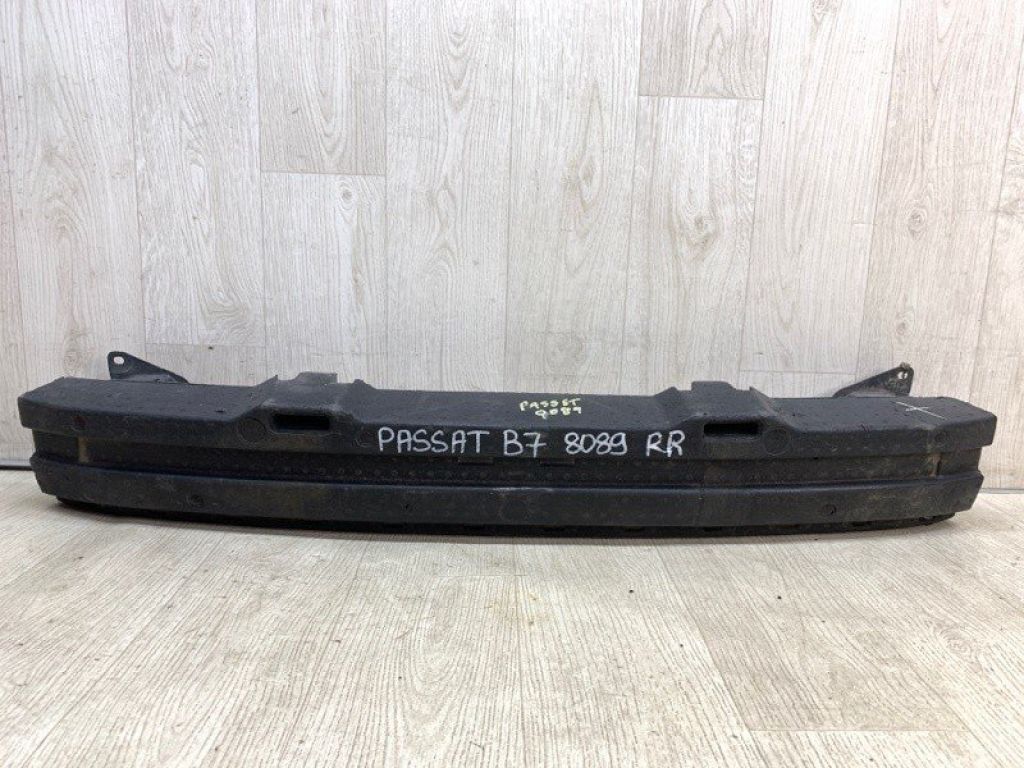 561 807 305 | Усилитель заднего бампера VOLKSWAGEN PASSAT B7 11-15
