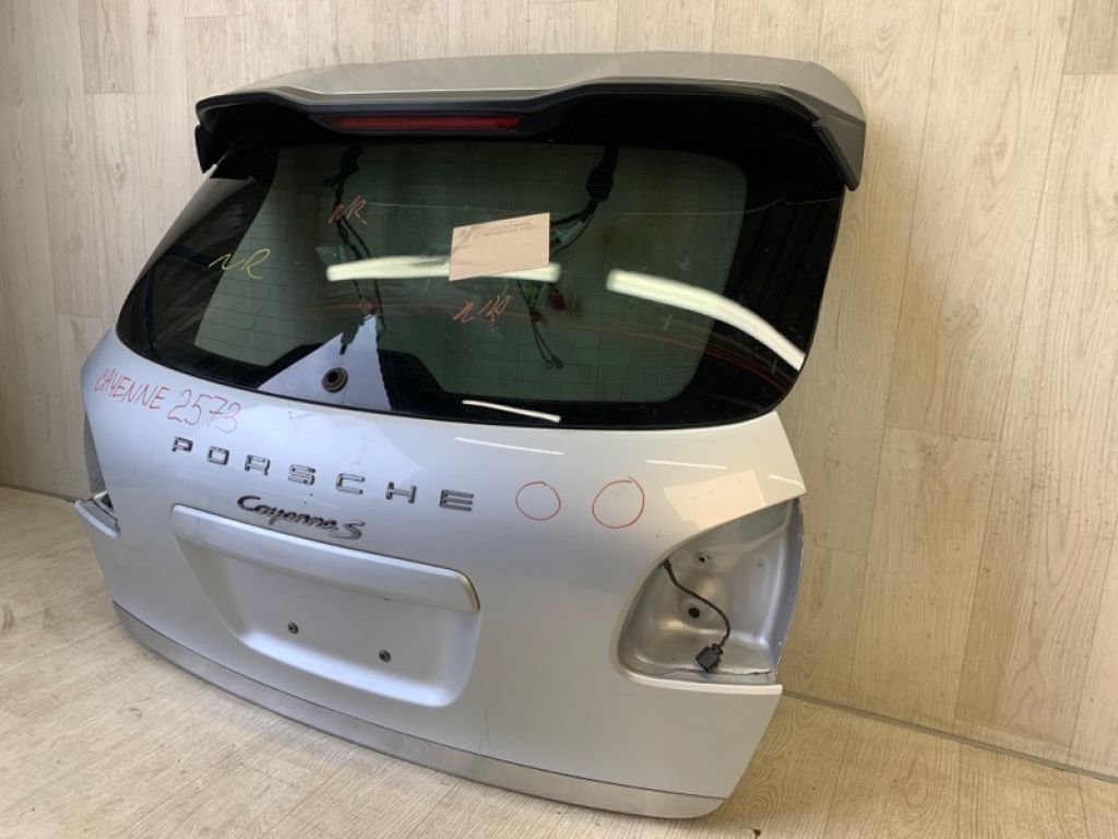 958 512 011 05 GRV | Крышка багажника PORSCHE CAYENNE 10-18 - Фото 4