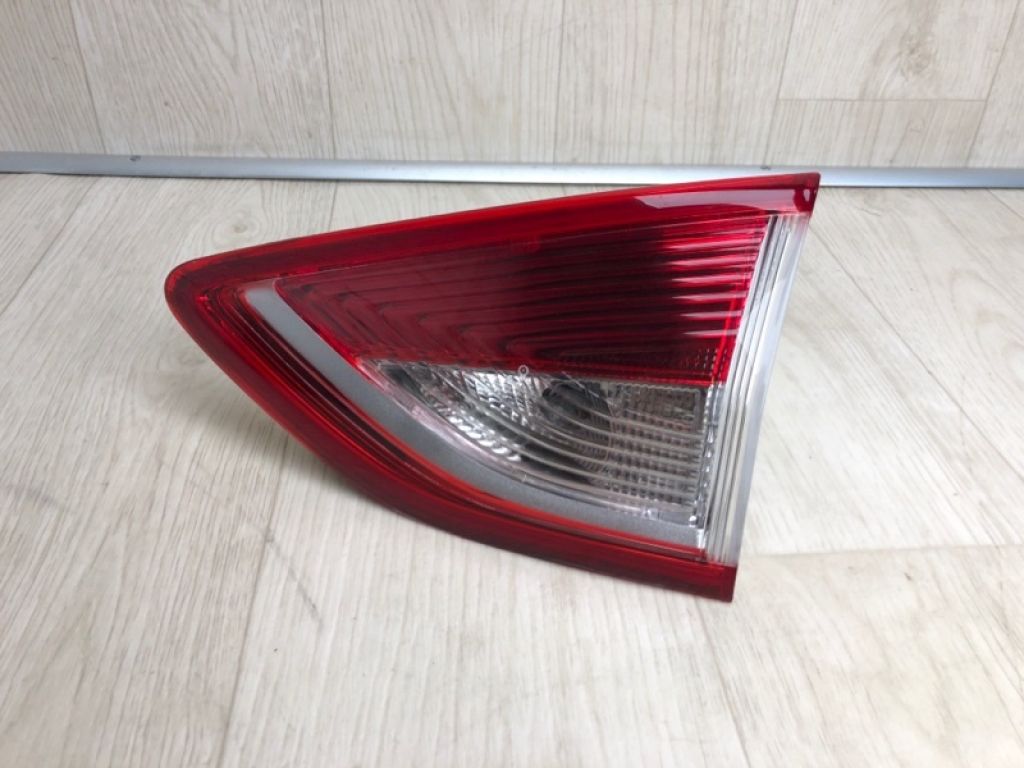 CJ5Z-13404-A | Фонарь внутренний задн. прав. FORD ESCAPE 12-19 - Фото 2