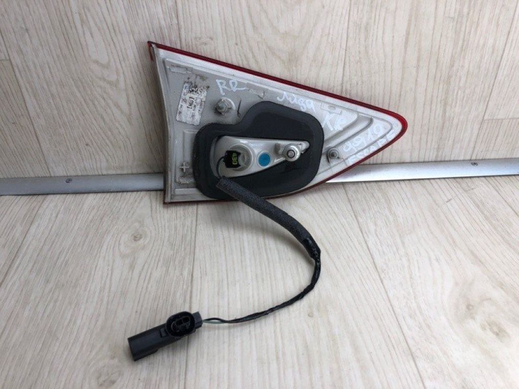 CJ5Z-13404-A | Фонарь внутренний задн. прав. FORD ESCAPE 12-19 - Фото 3