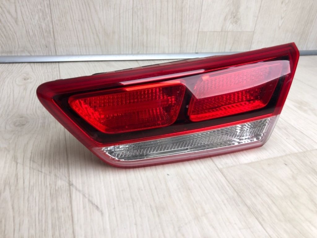 92404-D5000 | Ліхтар внутрішній прав. KIA OPTIMA JF 15-20