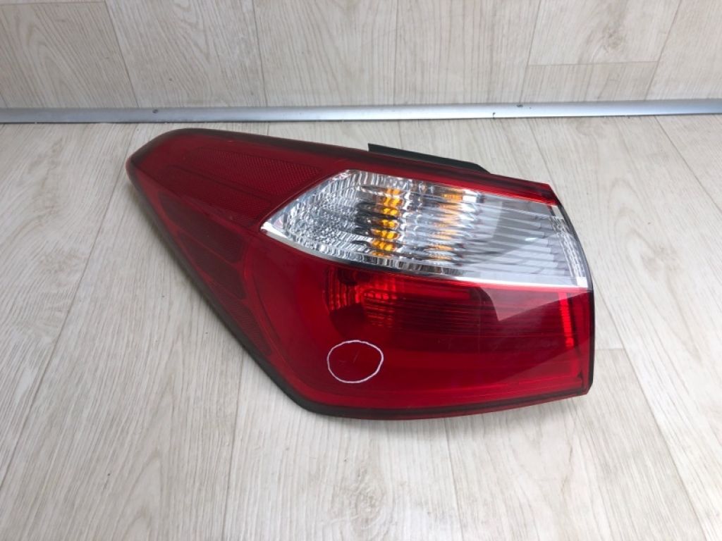 92401-A7000 | Фонарь наружный лев. KIA FORTE YD 12-