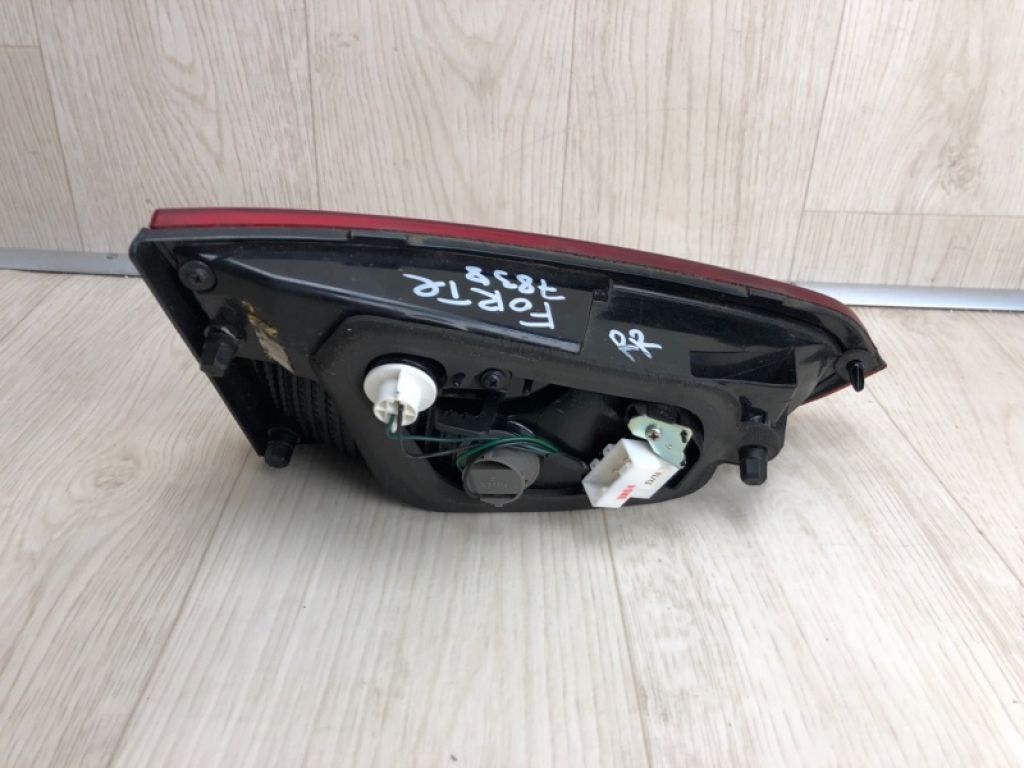 92404-A7000 | Ліхтар внутрішній прав. KIA FORTE YD 12- - Фото 3