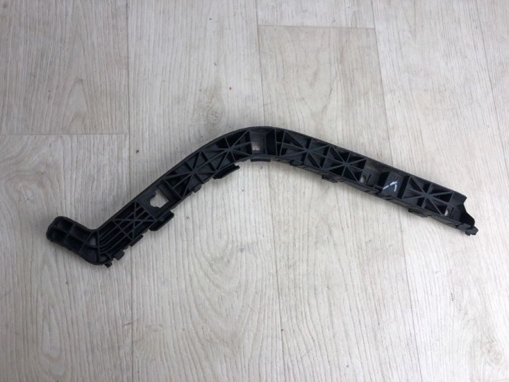 86661-C6000 | Кронштейн заднього бампера лів. KIA SORENTO UM 14-