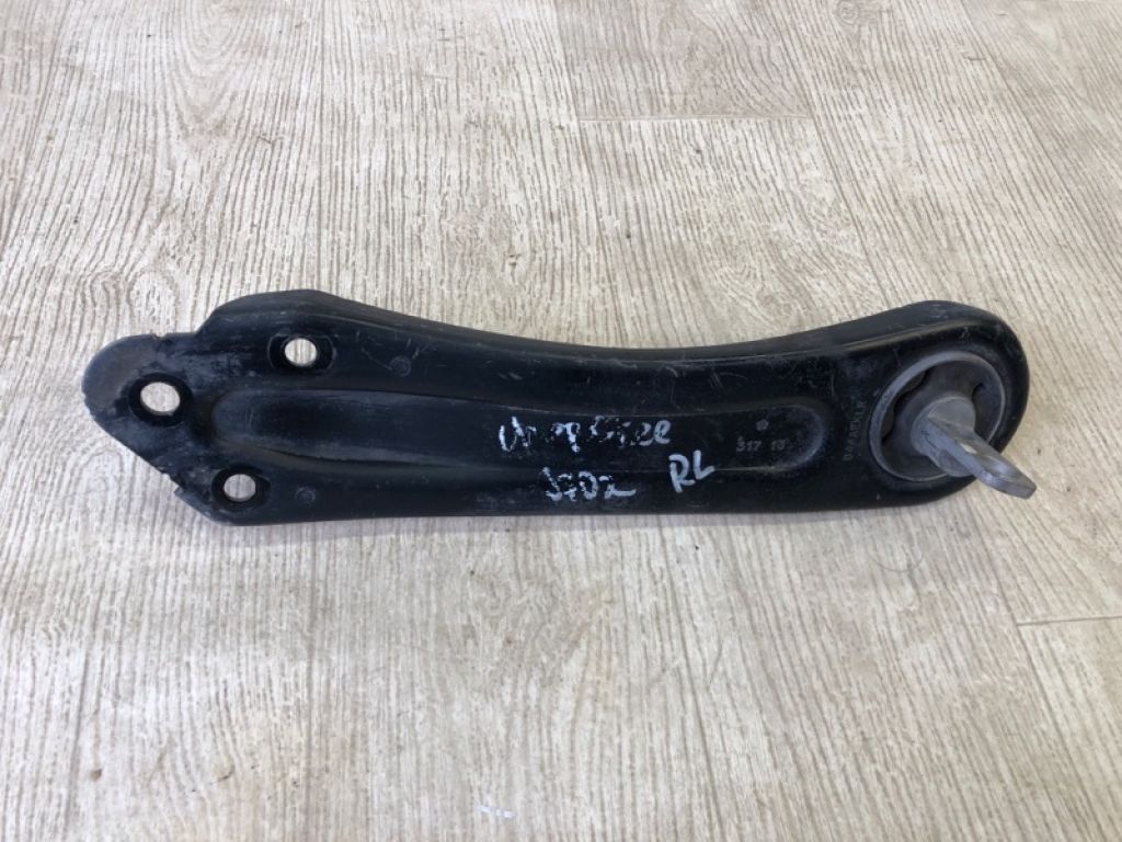 5090045AF | Важіль задньої підвіски поздовжній лів. JEEP CHEROKEE 14-