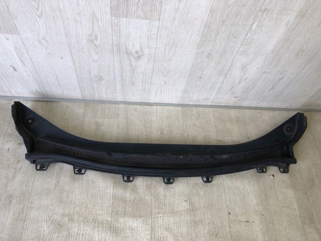 84069461 | Пластик під лобове скло / Жабо CHEVROLET CRUZE 15-