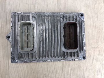 Блок управления двигателем JEEP CHEROKEE 14-