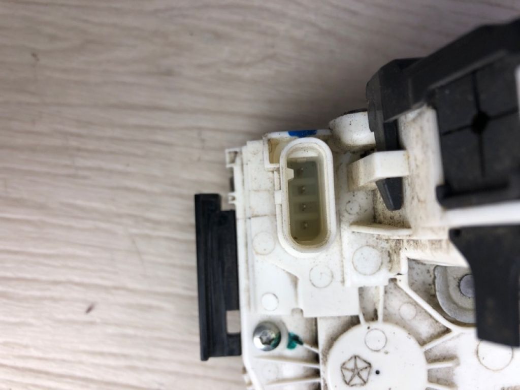 4589916AD | Замок двери передн. прав. JEEP CHEROKEE 14- - Фото 4