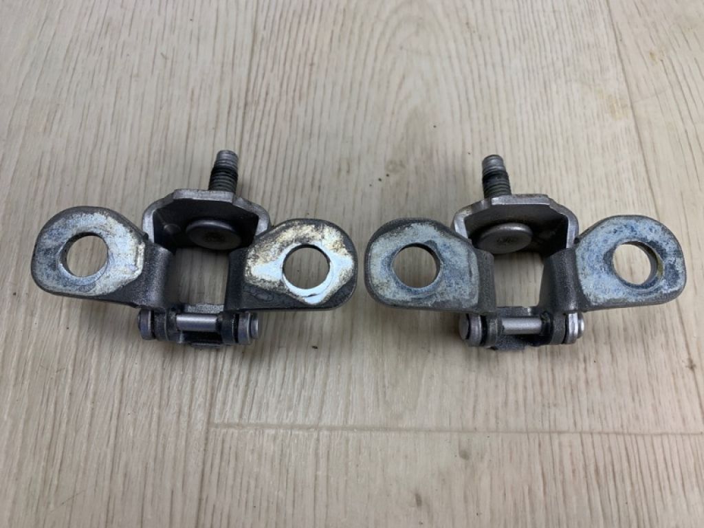 GJ7Z-7842900-A | Петля крышки багажника FORD ESCAPE 12-19 - Фото 2