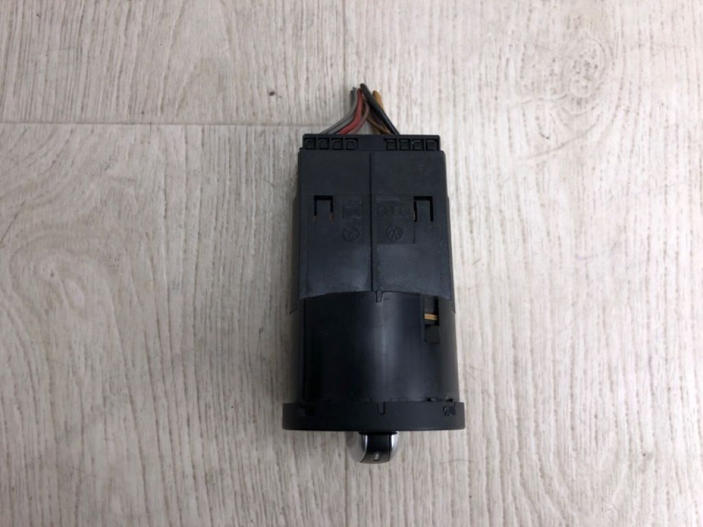5C6 941 531 C | Блок керування освітленням VOLKSWAGEN JETTA USA 10-17 - Фото 2