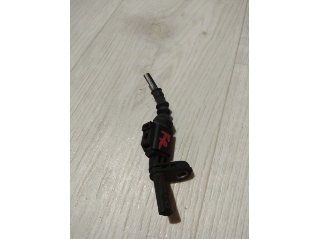 WHT 003 856 | Датчик ABS передн. прав. VOLKSWAGEN JETTA USA 10-17