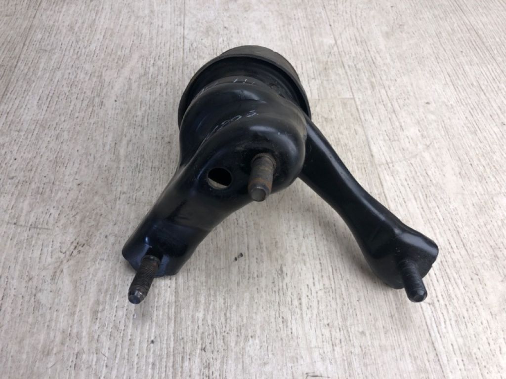 12372-0V020 | Подушка двигателя лев. TOYOTA CAMRY 55 14-17