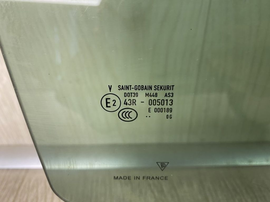 958 542 612 06 | Стекло двери задн. прав. PORSCHE CAYENNE 10-18 - Фото 3