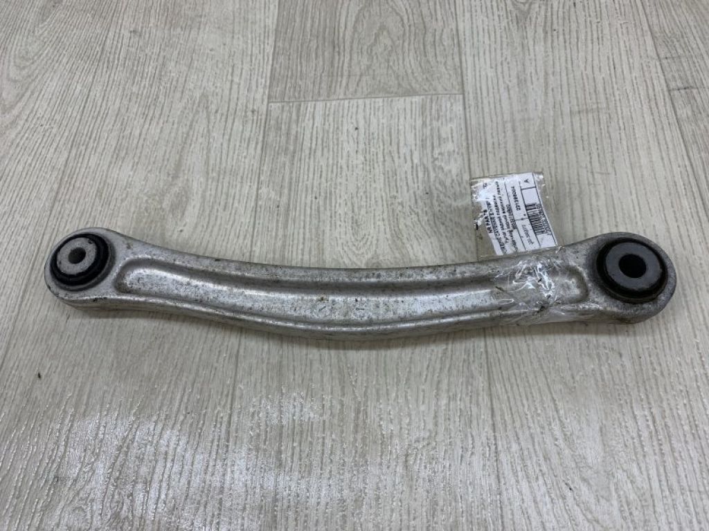 95533104900 | Важіль задньої підвіски поперечний верхній PORSCHE CAYENNE 10-18