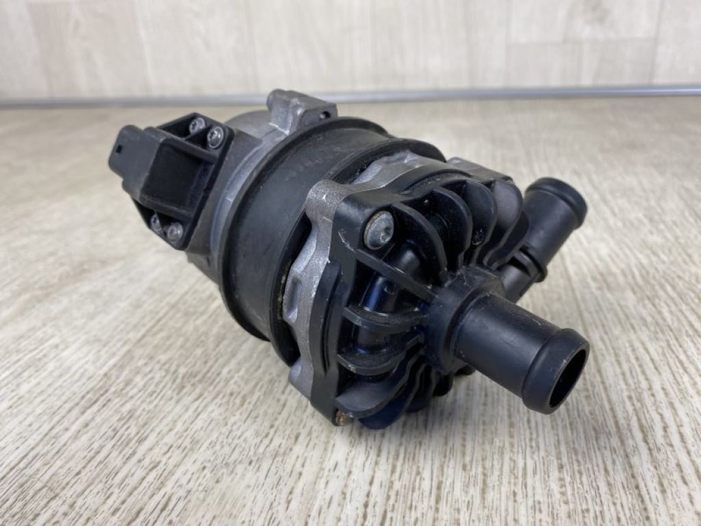 958 606 567 00 | Помпа охолодження електрична PORSCHE CAYENNE 10-18 - Фото 2