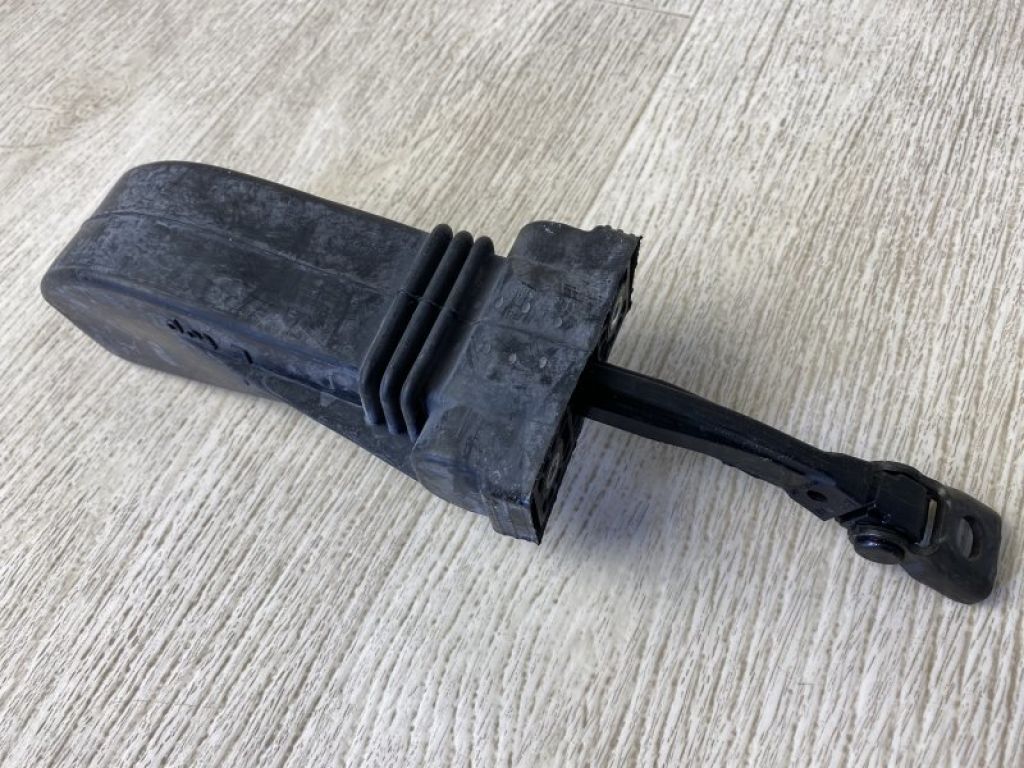 958 533 179 02 | Обмежувач дверей задн. PORSCHE CAYENNE 10-18 - Фото 4