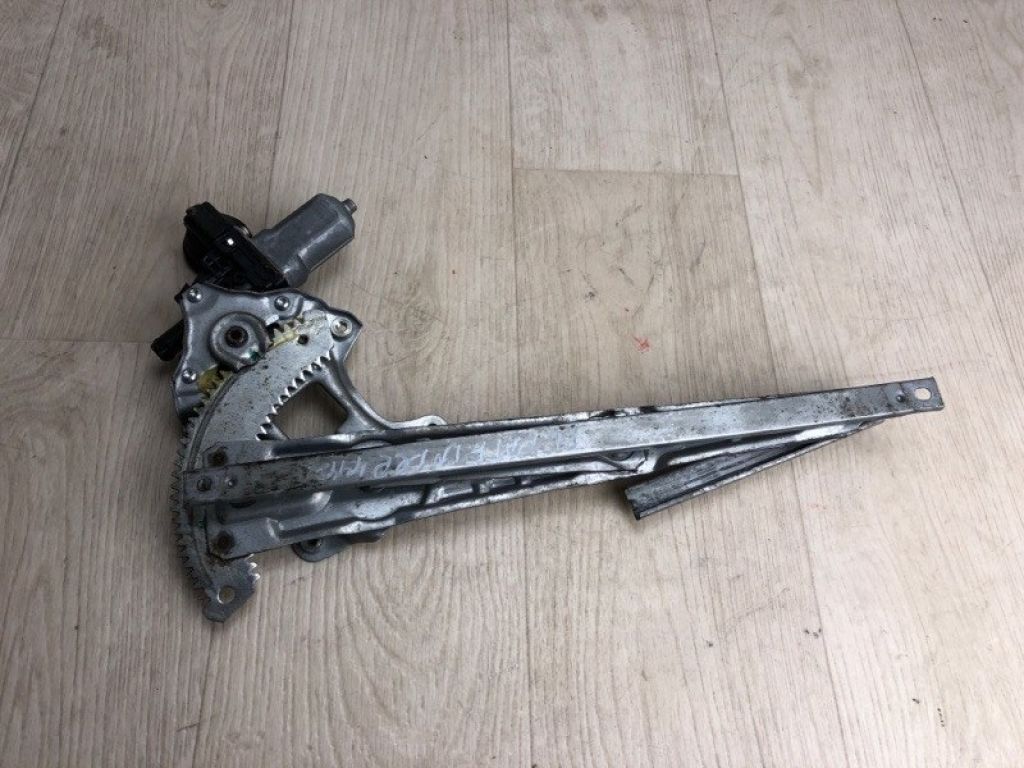 82721-3KA1A | Склопідйомник задн. лів. NISSAN PATHFINDER R52 12-21