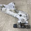 82421-JX00B | Ролик сдвижной двери нижний лев. NISSAN NV200 USA 13-