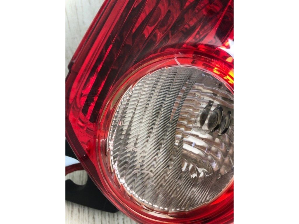 26555-1KM0A | Ліхтар зовнішній задн. лів. NISSAN JUKE 10-19 - Фото 7