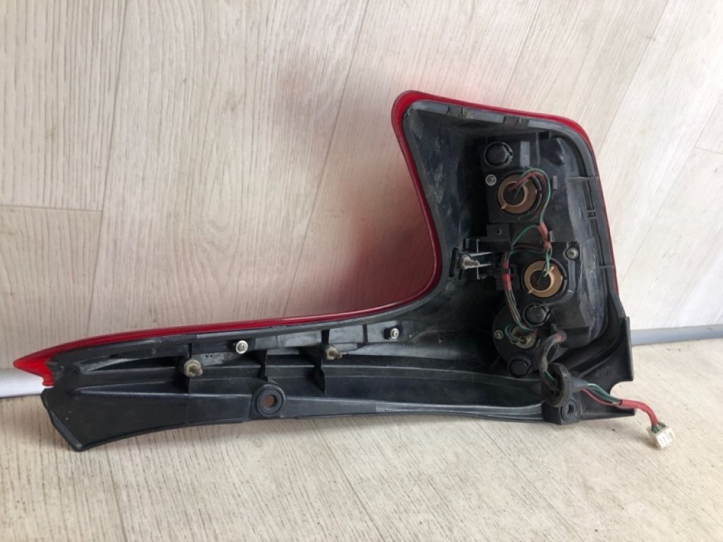 26555-1KM0A | Ліхтар зовнішній задн. лів. NISSAN JUKE 10-19 - Фото 10