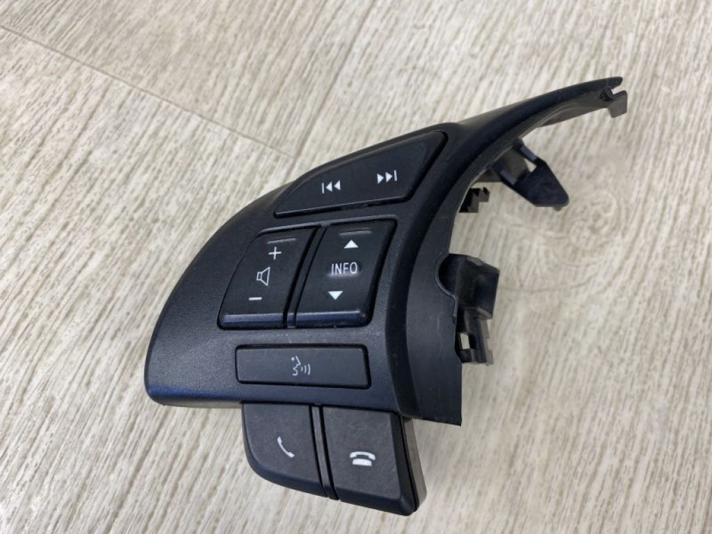 GKK1-66-4M0 | Кнопки на руль MAZDA 6 GJ 12- - Фото 3