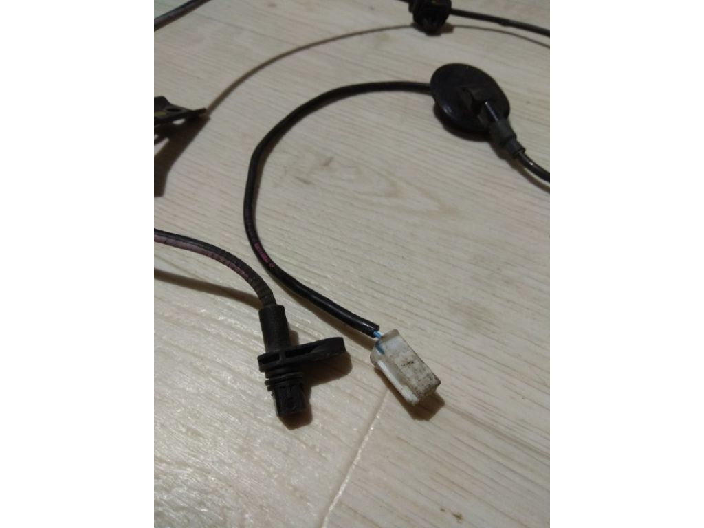 BJS7-43-71Y | Датчик ABS задн. MAZDA 3 BM 13-19 - Фото 2