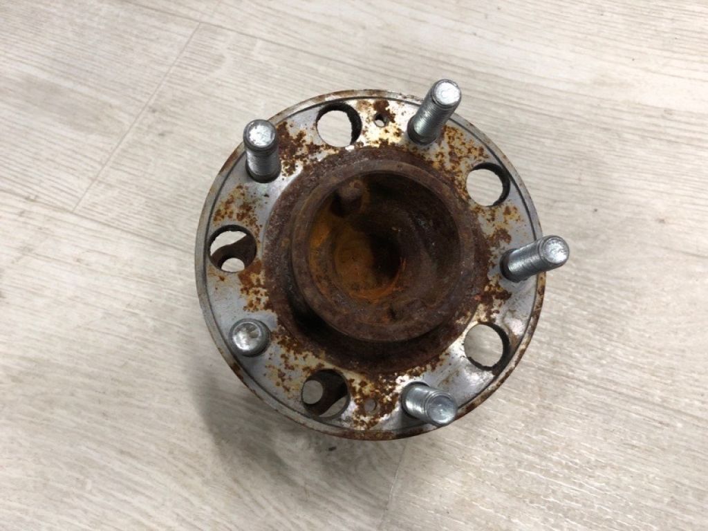 52750-C5000 | Ступица задн. KIA SORENTO UM 14- - Фото 3