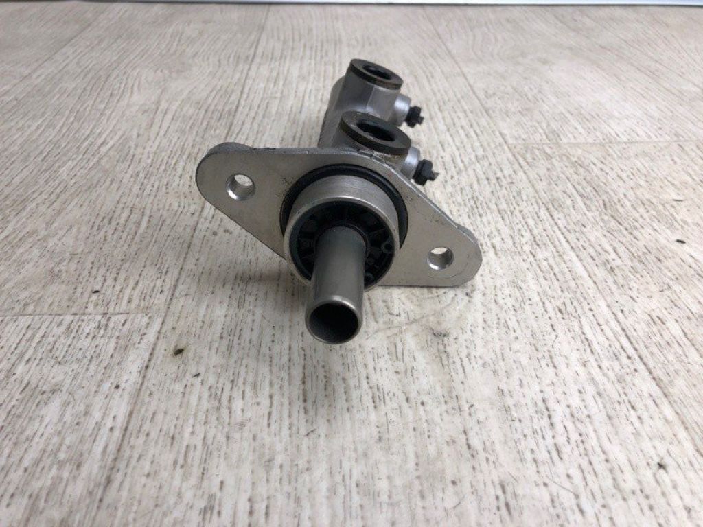 58510-2H300 | Главный тормозной цилиндр HYUNDAI ELANTRA HD 06-11 - Фото 3