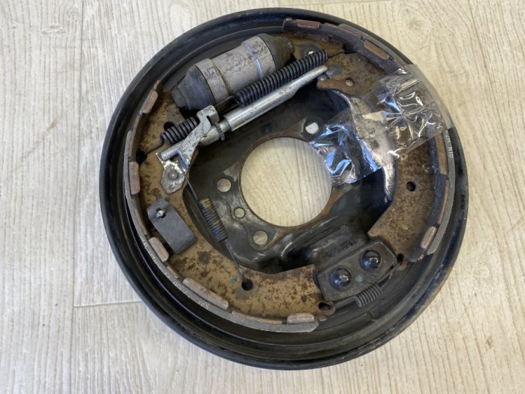 58300-1R000 | Тормозной механизм задн. лев. HYUNDAI ACCENT RB 10-