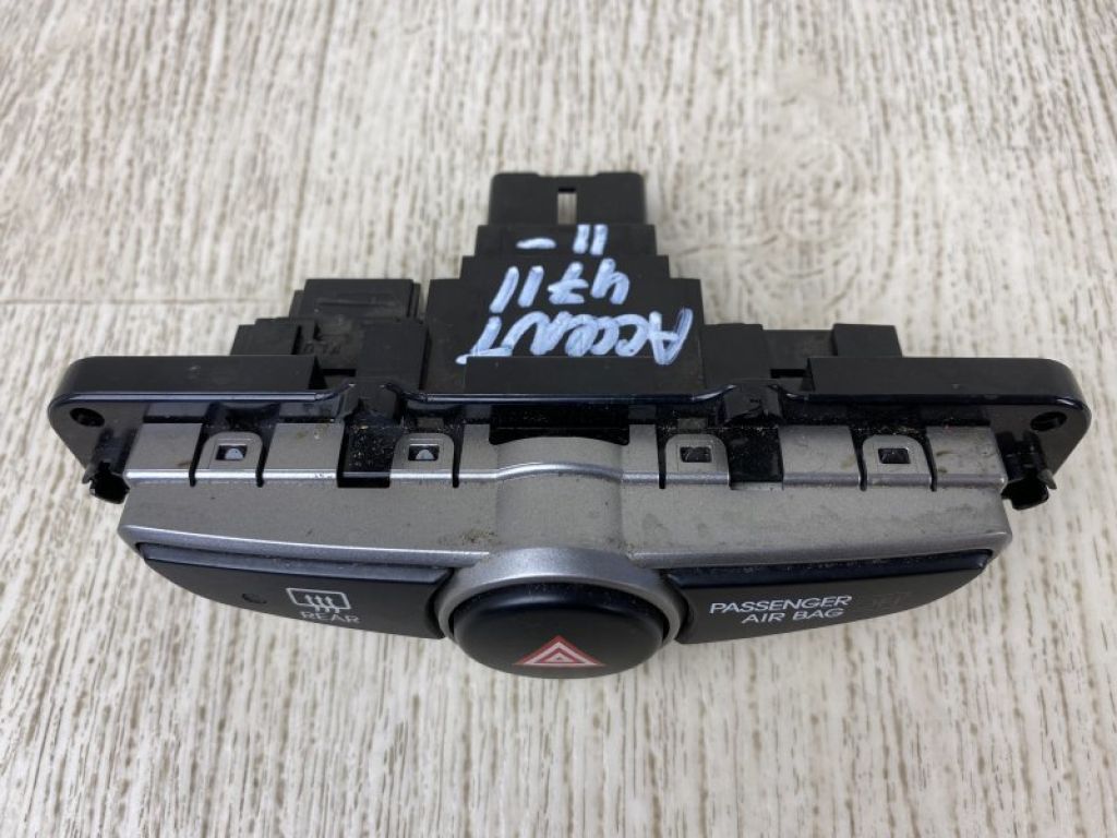 93790-4L0004X | Кнопка аварійної сигналізації HYUNDAI ACCENT RB 10- - Фото 2
