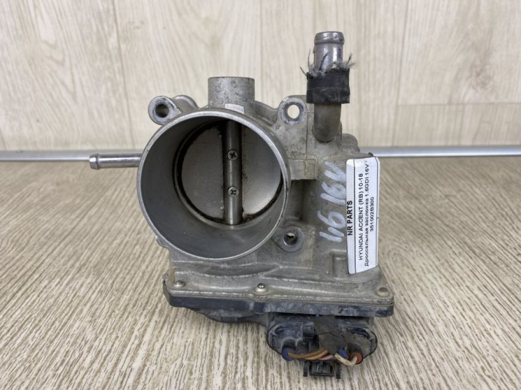 35100-2B300 | Дросельна заслінка HYUNDAI ACCENT RB 10-