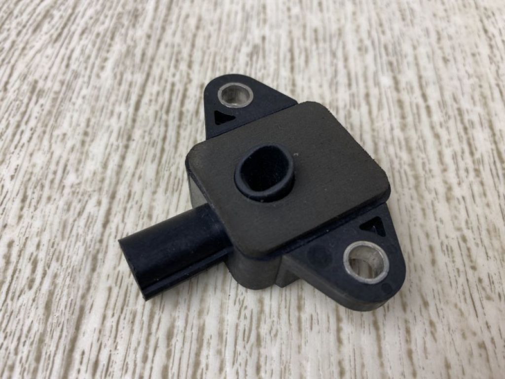 95920-1R200 | Датчик удара HYUNDAI ACCENT RB 10-