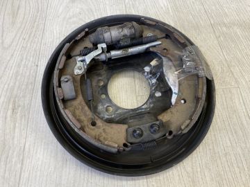 Тормозной механизм задн. лев. HYUNDAI ACCENT RB 10-