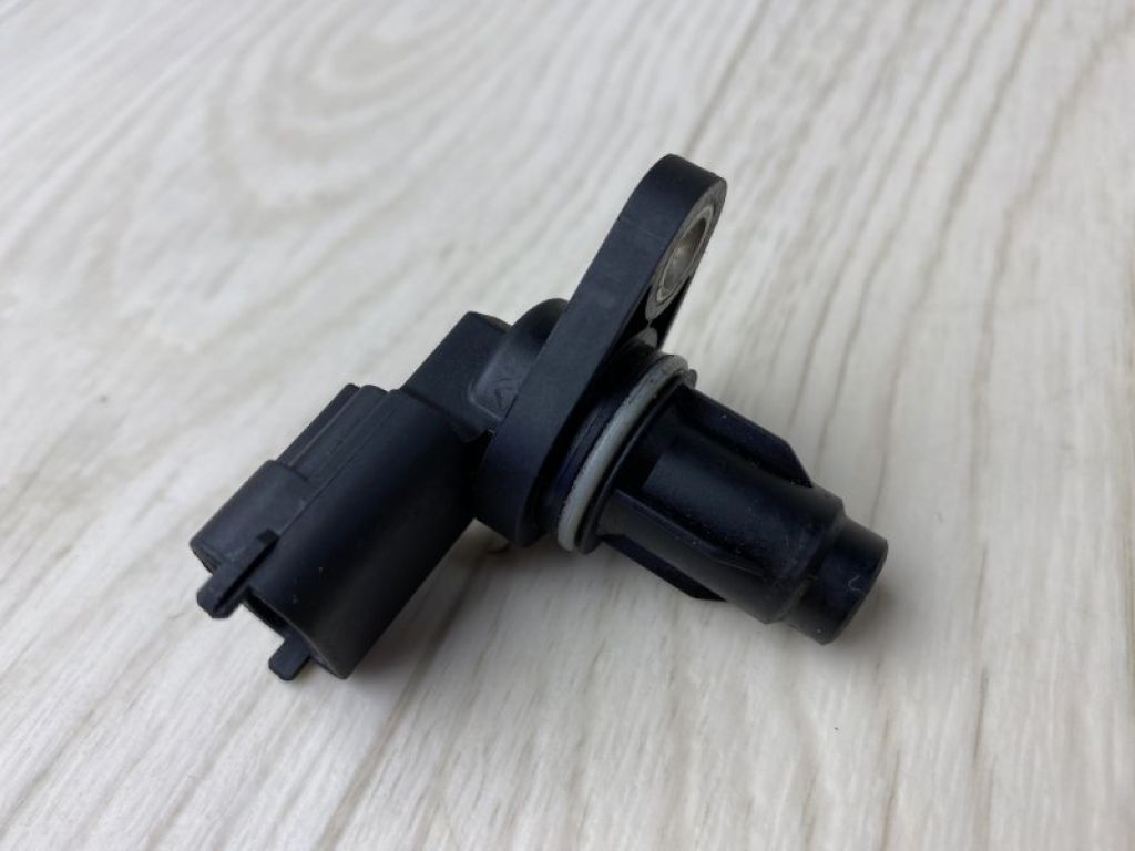 39350-2B030 | Датчик положення распредвала HYUNDAI ACCENT RB 10-