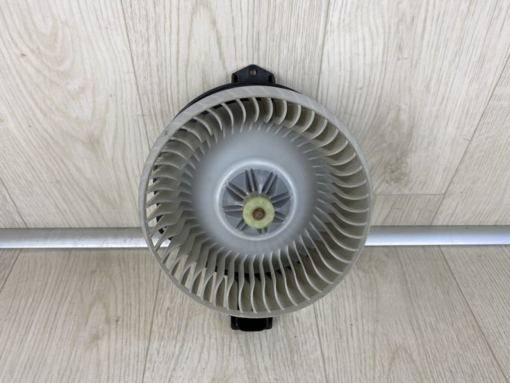 79310-T2F-A01 | Моторчик пічки HONDA ACCORD COUPE CT 12-