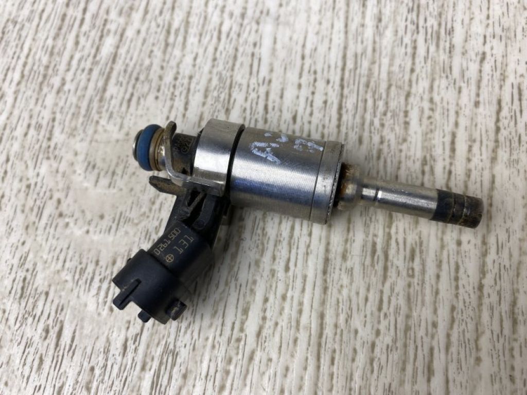 12663380 | Форсунка топливная GMC ACADIA 12-16