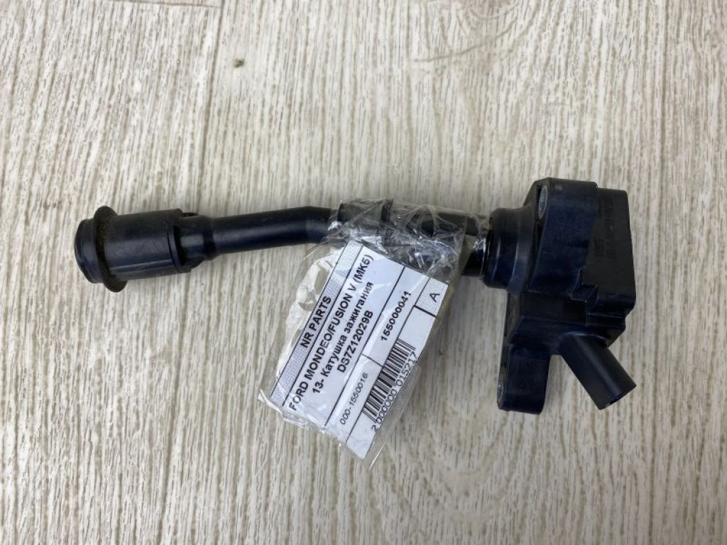 DS7Z-12029-B | Котушка запалювання FORD FUSION 14-
