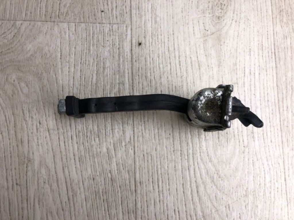 DS7Z-5423552-A | Ограничитель двери передн. FORD FUSION 14- - Фото 2