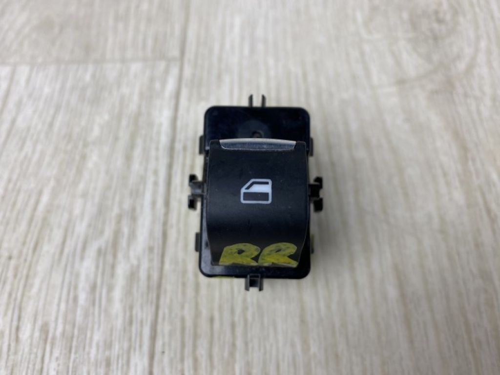 DG9Z-14529-AB | Кнопка склопідіймача задн. FORD FUSION 14-