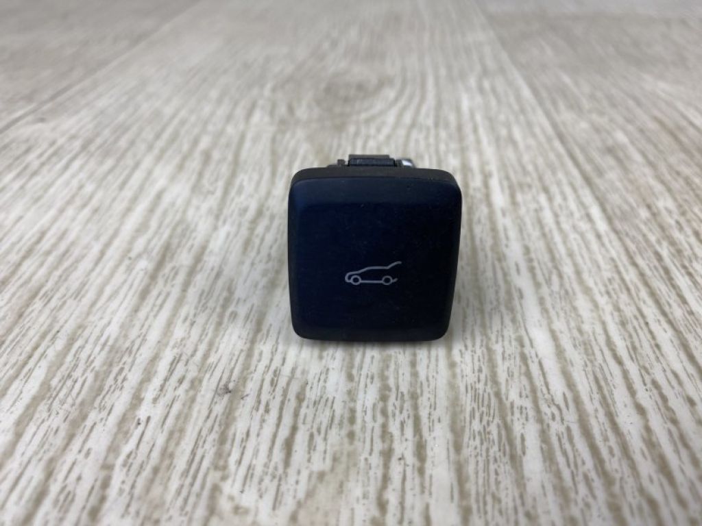 DG9Z-54432A38-AA | Кнопка открывания багажника внутренняя FORD FUSION 14-