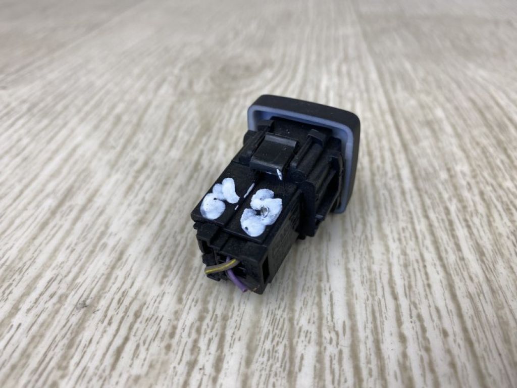 DG9Z-54432A38-AA | Кнопка открывания багажника внутренняя FORD FUSION 14- - Фото 3