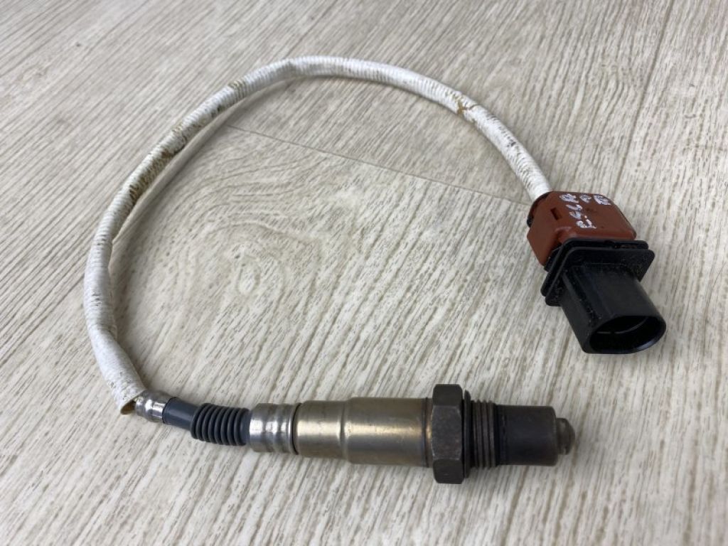 E1GZ-9F472-B | Лямбда зонд FORD ESCAPE 12-19 - Фото 2