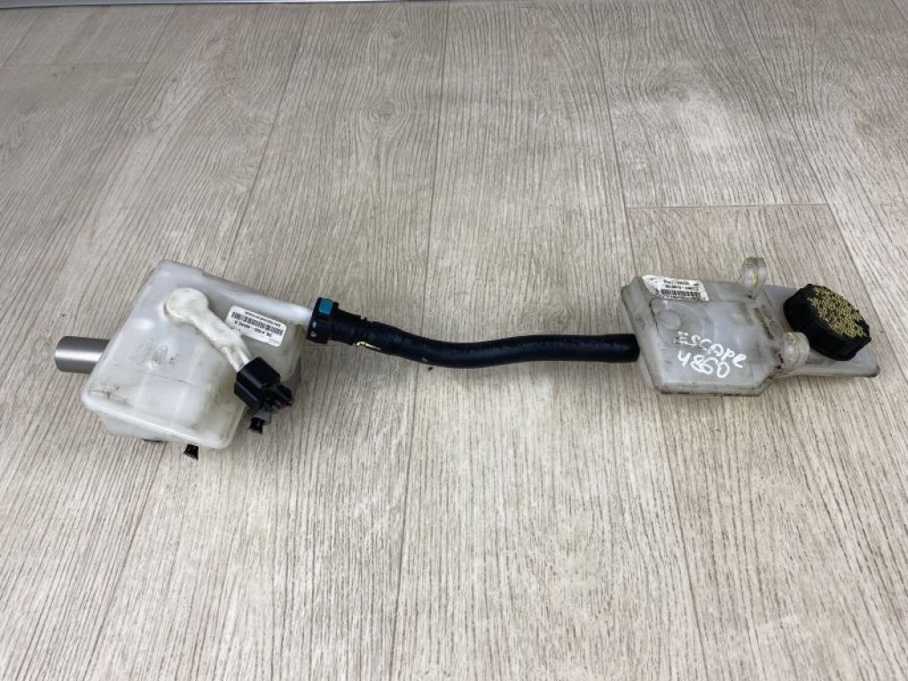 EV6Z-2140-A | Главный тормозной цилиндр FORD ESCAPE 12-19