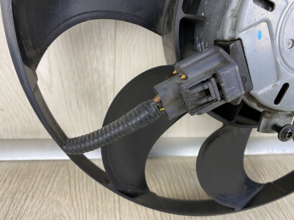 EJ7Z-8C607-E | Вентилятор основного радиатора FORD ESCAPE 12-19 - Фото 4